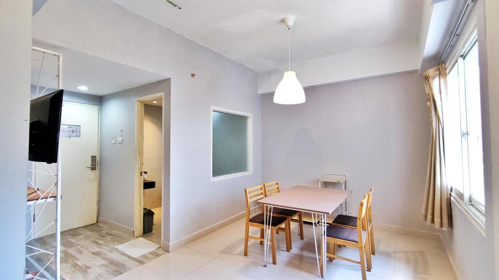 Votel Hotel Charis Tuban Tuban  Extérieur photo